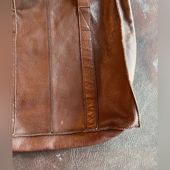 Banana Republic Brown Leather Zippered Shoulder Bag - Picture 2 of 7